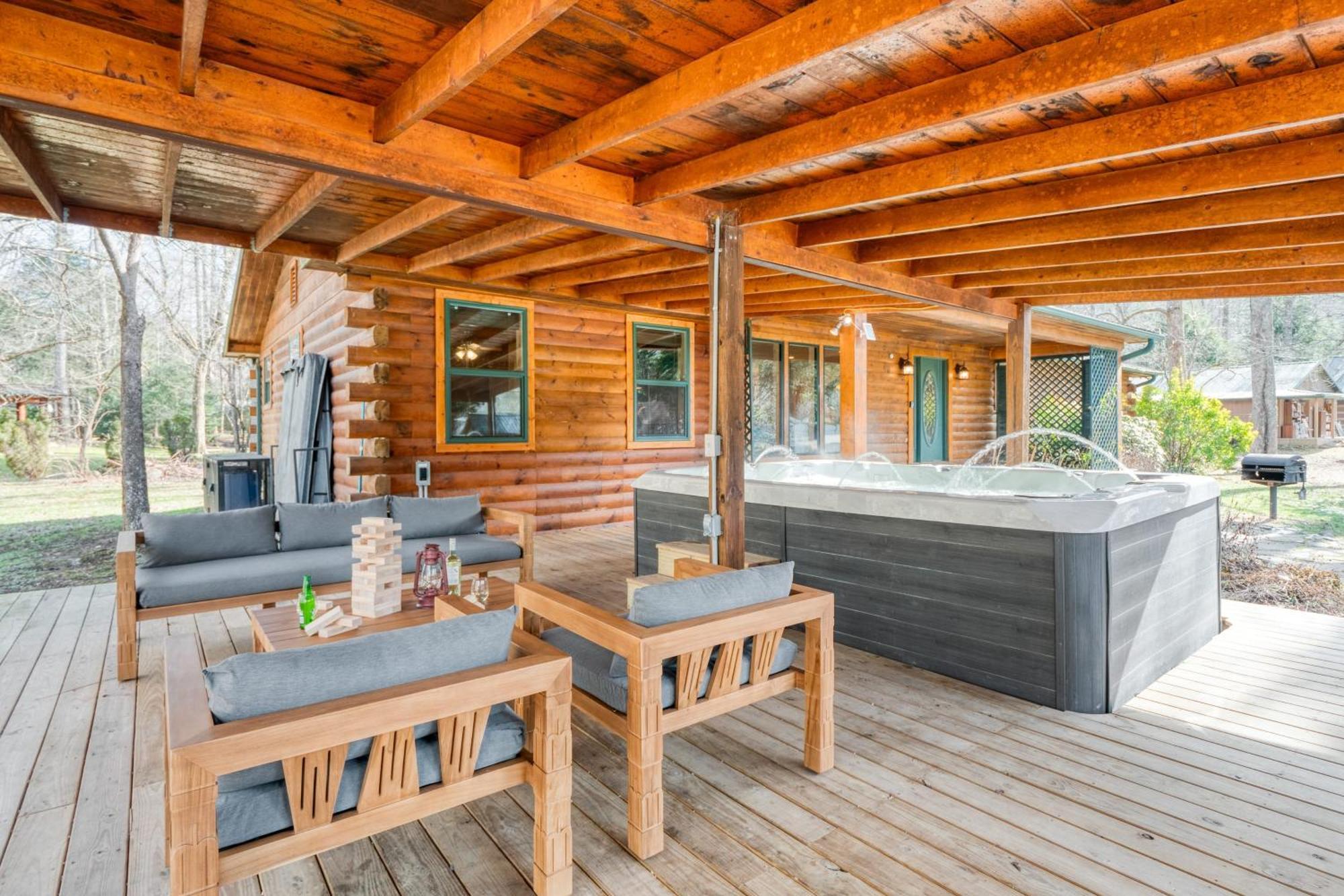 Sugar Cove By Avantstay Cabin By The River W Hot Tub Pool Table Guest House Gatlinburg Exterior photo